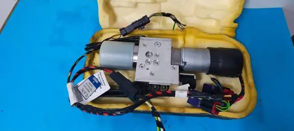Peugeot 207 CC Convertible roof hydraulic pump 9680076380 HB70926