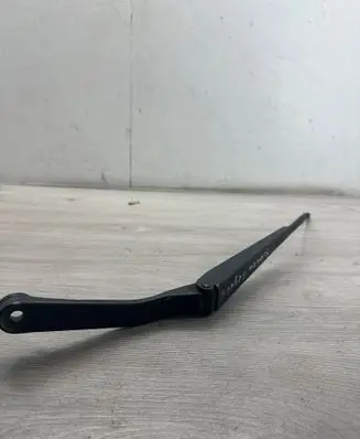 Subaru Legacy Front wiper blade arm 89813578