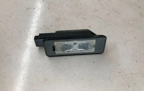 Peugeot 508 Number plate light