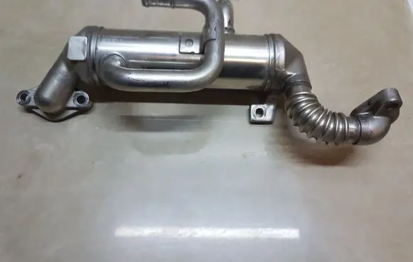 KIA Sorento EGR valve cooler 284804A470V3