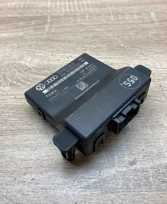 Volkswagen PASSAT B6 Gateway control module 3C0907530A 3C0907951A