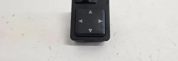 Toyota Avensis T220 Wing mirror switch 8487005020 90903221000 98903221000