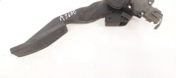 Opel Zafira A Accelerator throttle pedal 90581208 0281002298