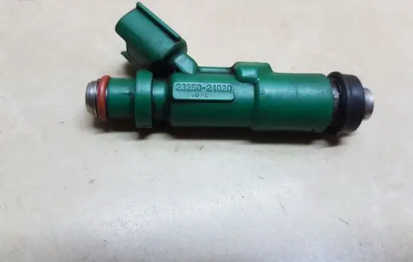Toyota Prius (XW20) Fuel injector 2325021020