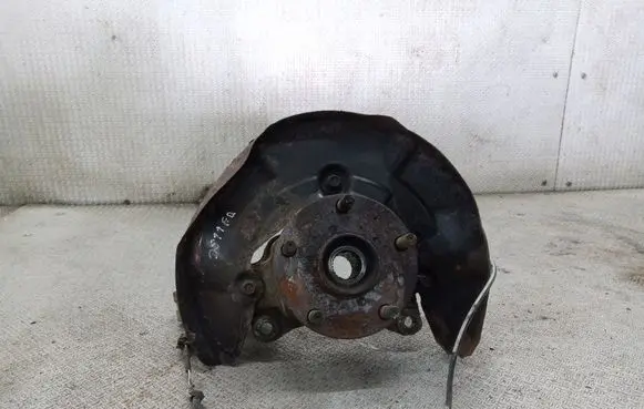 Subaru B9 Tribeca Front wheel hub spindle knuckle