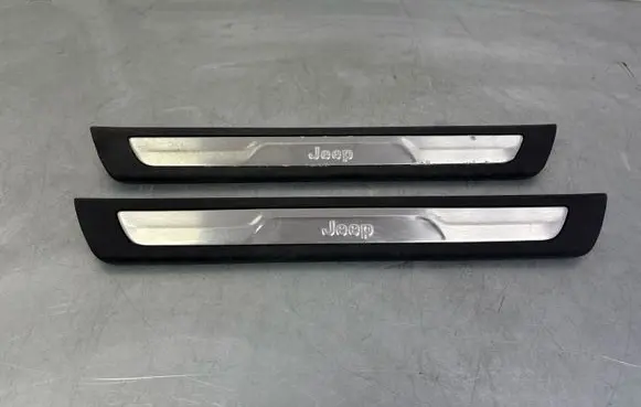 Jeep Grand Cherokee Front sill trim cover 1NC80DX9AB