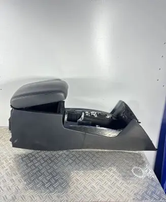 Infiniti FX Armrest P18971B1100000 P13293B11000 P13609B11000