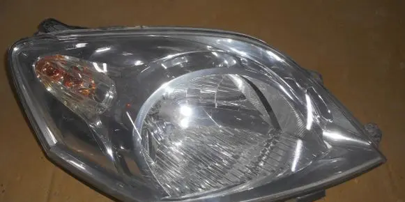 Citroen Nemo Headlight/headlamp 1353197080