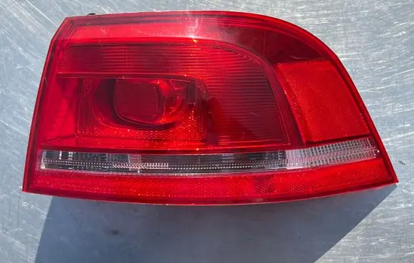 Volkswagen PASSAT B7 Rear/tail lights 3AF945096E 605002 E12990