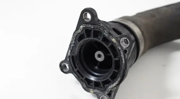 BMW 5 E60 E61 Engine coolant pipe/hose 7799748