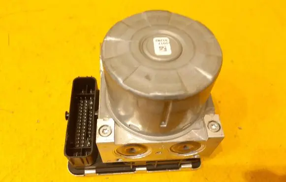 Volkswagen Golf VII ABS Pump 5Q0614517EF