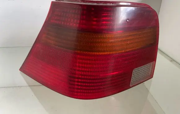 Volkswagen Golf IV Rear/tail lights 1J6945095Q 87733971