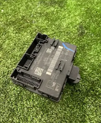 Porsche Cayenne (9Y0 9Y3) Door control unit/module 4m1959592c
