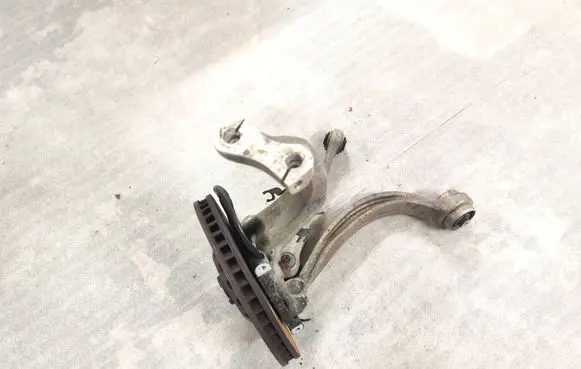 Front wheel hub spindle knuckle