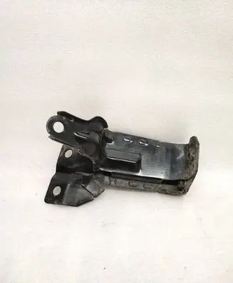 Volvo V60 Radiator mount bracket 31261932
