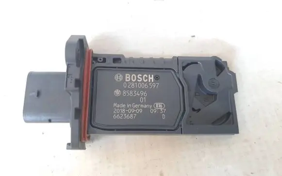 BMW 1 F40 Mass air flow meter 8583496 13628583496