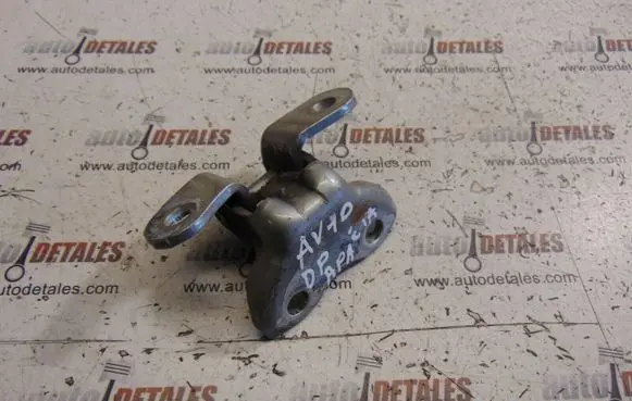 Toyota Avensis T270 Front door lower hinge 