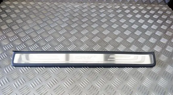 Honda CR-V Side skirt front trim 84202SWAA012M1
