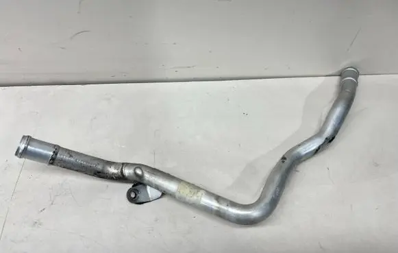 Audi Q7 4L Coolant pipe/hose 