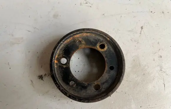 Volkswagen Lupo Water pump pulley 047121031C