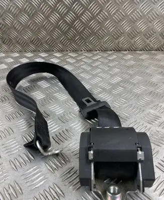 Rear seatbelt