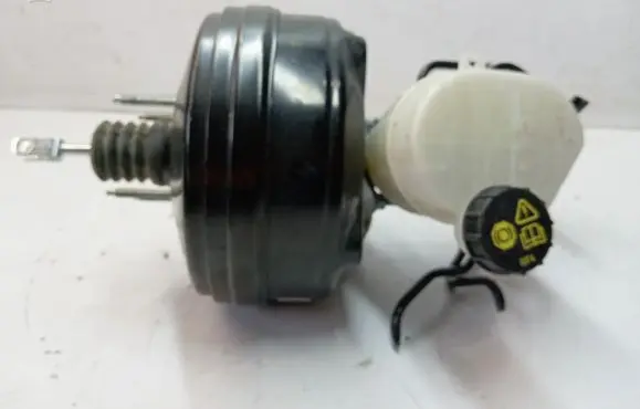 Ford Mustang VI Brake booster GR3C2B195TB