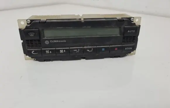 Volkswagen PASSAT B5.5 Climate control unit 3B1907044D