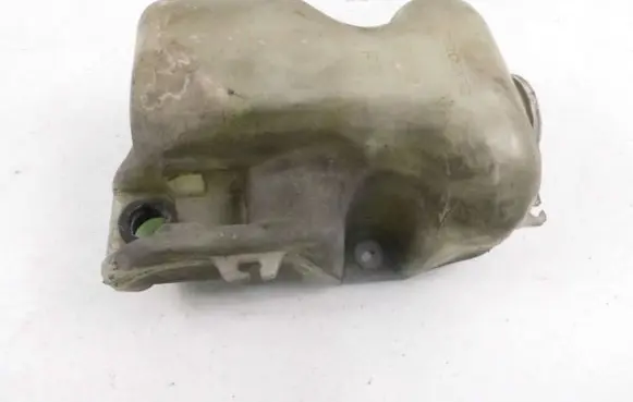 Mitsubishi Galant Windshield washer fluid reservoir/tank