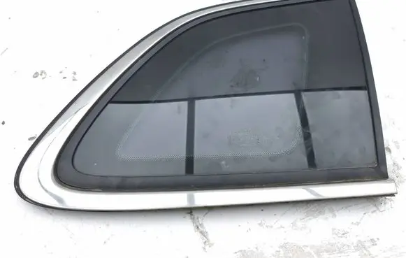 Jeep Cherokee Rear side window 68102216AC 267222
