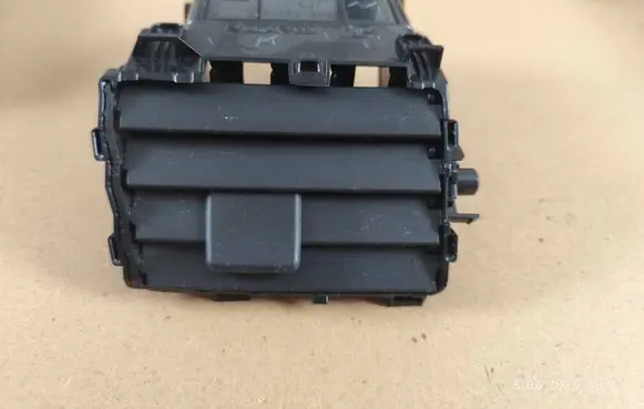 Mazda 3 II Dash center air vent grill BBM56491X K3006 BBP36491X