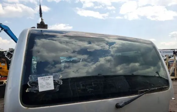 Mercedes-Benz Vito Viano W638 Rear windscreen/windshield window STARGLASS