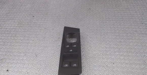 Volkswagen PASSAT B7 Electric window control switch