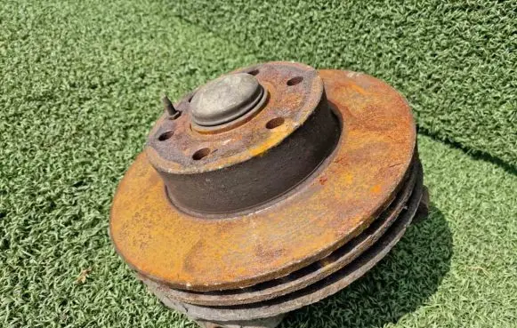 Mercedes-Benz Sprinter W906 Front wheel hub spindle knuckle 9064210112 A9064210112