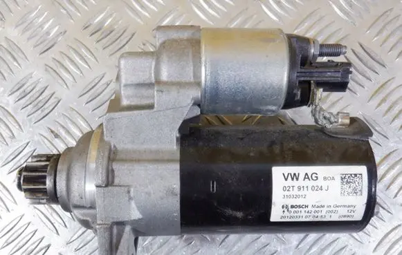 Audi A1 Starter motor 02T911024J