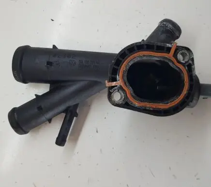 Volkswagen Sharan Engine coolant pipe/hose 03L121131AA