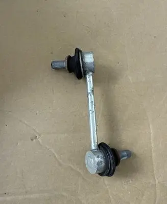Subaru Crosstrek III Rear anti-roll bar/stabilizer link 20470FL000