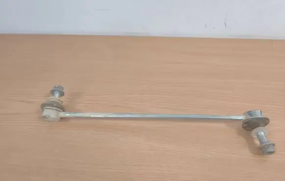 Toyota Corolla Cross Front anti-roll bar/stabilizer link 
