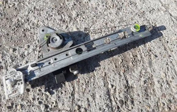Renault Megane II Rear door window regulator with motor 190011781