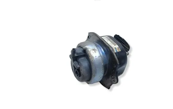 BMW X5 E70 Engine mount bracket 6795418