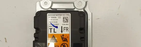 Nissan Leaf II (ZE1) Airbag control unit/module 988205SLOA