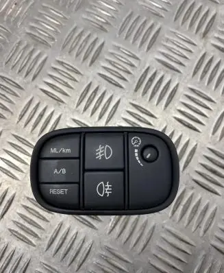 Jaguar S-Type Fog light switch 2R8311654