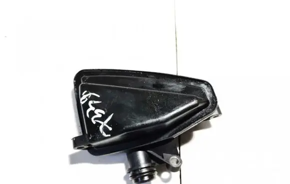 Jeep Grand Cherokee (WK) Intake resonator a6421400087 4010323a
