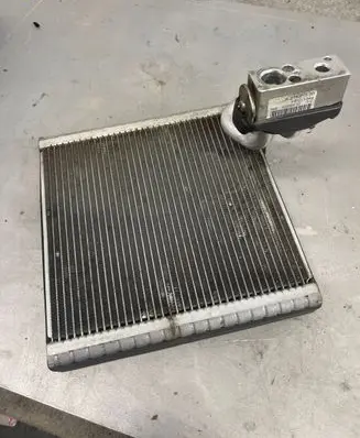 Air conditioning (A/C) expansion valve