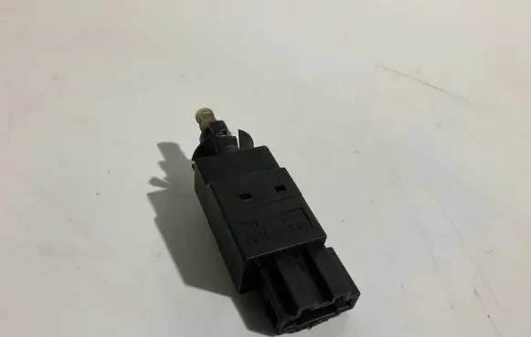 Brake pedal sensor switch