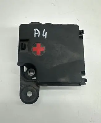 Audi A4 S4 B8 8K Fuse module K98K051B