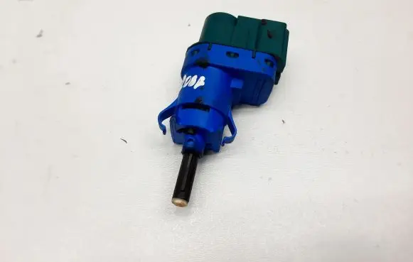 Jaguar XF X250 Brake pedal sensor switch 6W8313480AB