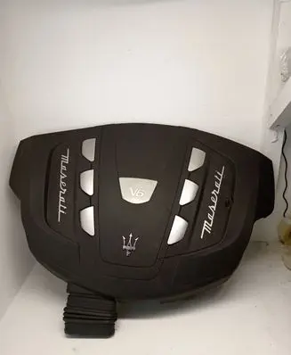 Maserati Levante Engine cover (trim) 670005143