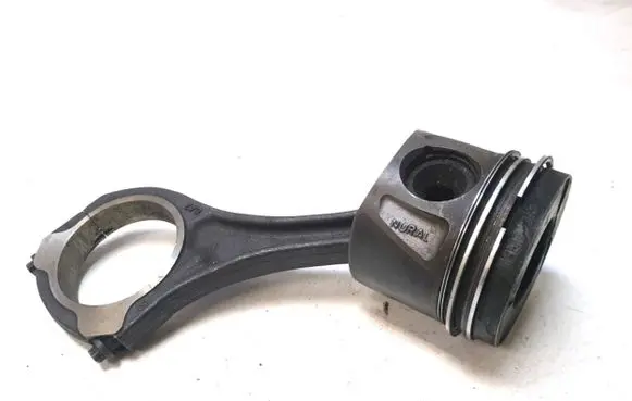 Mercedes-Benz ML W164 Piston with connecting rod 8340E