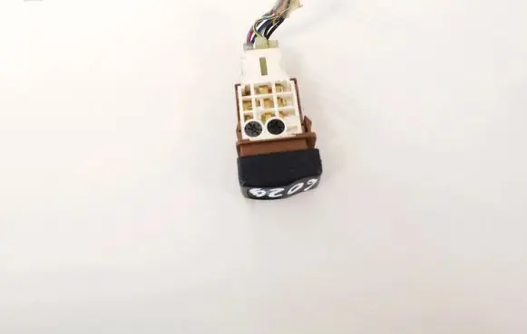 Subaru Outback Windscreen/window heater switch