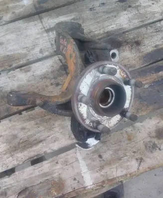 Ford Galaxy Front wheel hub 6C913K170A